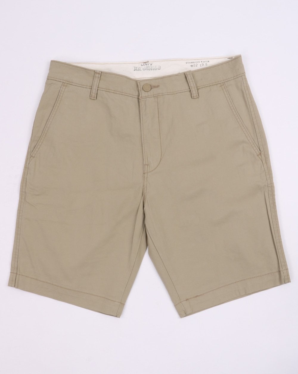 Levis – Chino-Shorts in Hellsand