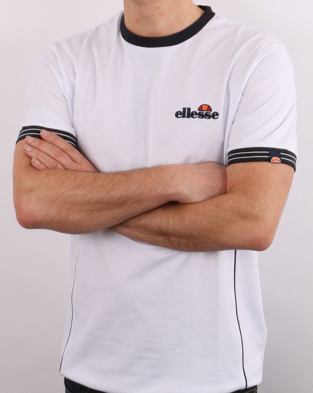 Ellesse – Terrakotta-T-Shirt in Weiß