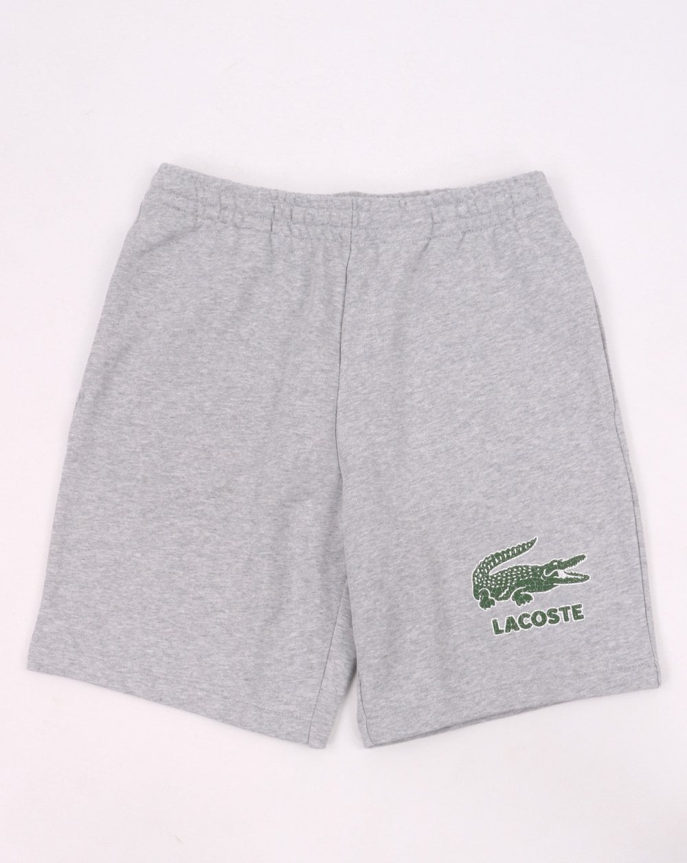 Lacoste – Shorts mit Krokodilmuster in Silber