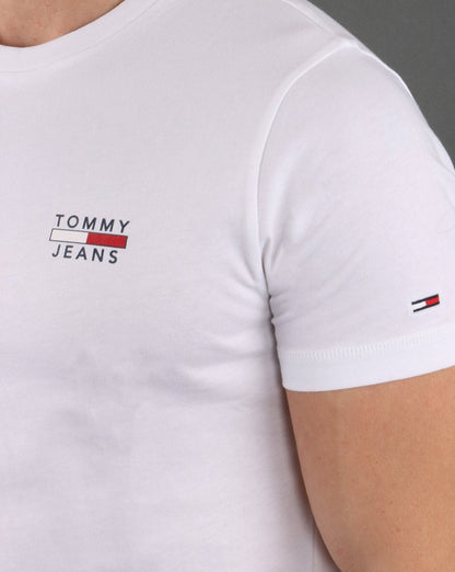 Tommy Jeans – Weißes T-Shirt mit Logo auf der Brust
