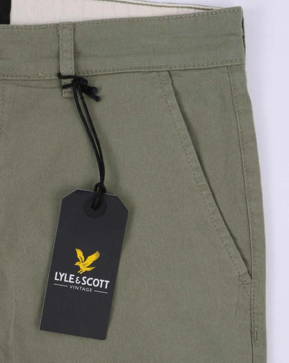 Lyle And Scott – Chino-Shorts in Moosgrün