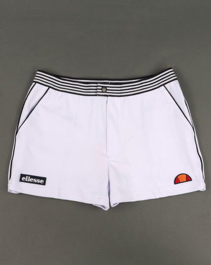 Ellesse – 80er-Tennisshorts in Weiß