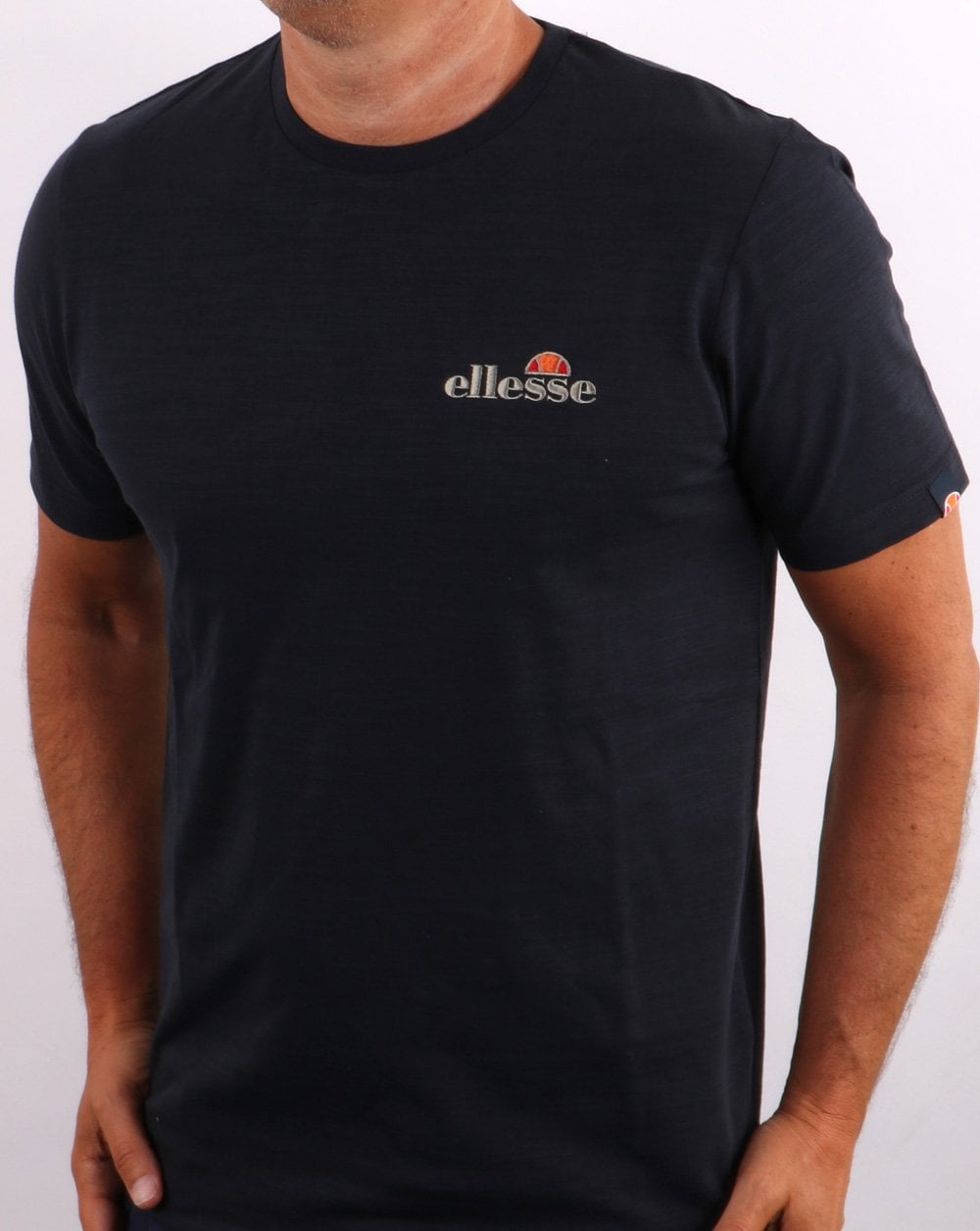 Ellesse – Mille – T-Shirt in Marineblau