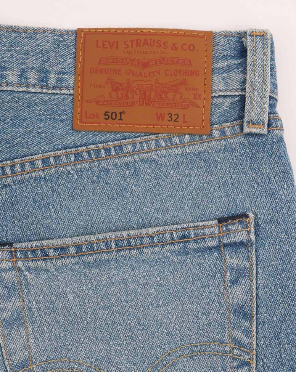 Levi's – 501 – Gehäkelte Shorts in Blau
