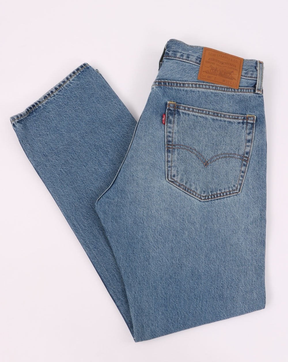 Levi's – 551z Authentic Straight Jeans „Boot Boogie“ in mittlerem Indigoblau