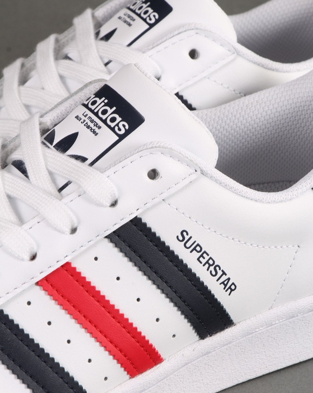 Adidas Superstar Sneakers Weiß/Rot/Marineblau