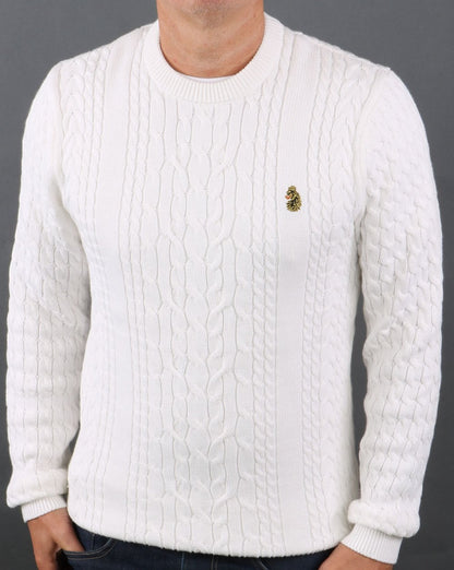Luke Carter Johnson Zopfmuster Creme