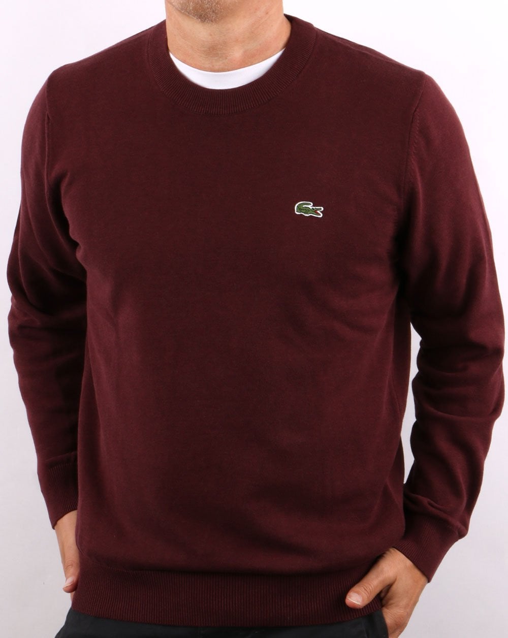 Lacoste – Rundhalspullover, tiefes Burgunderrot