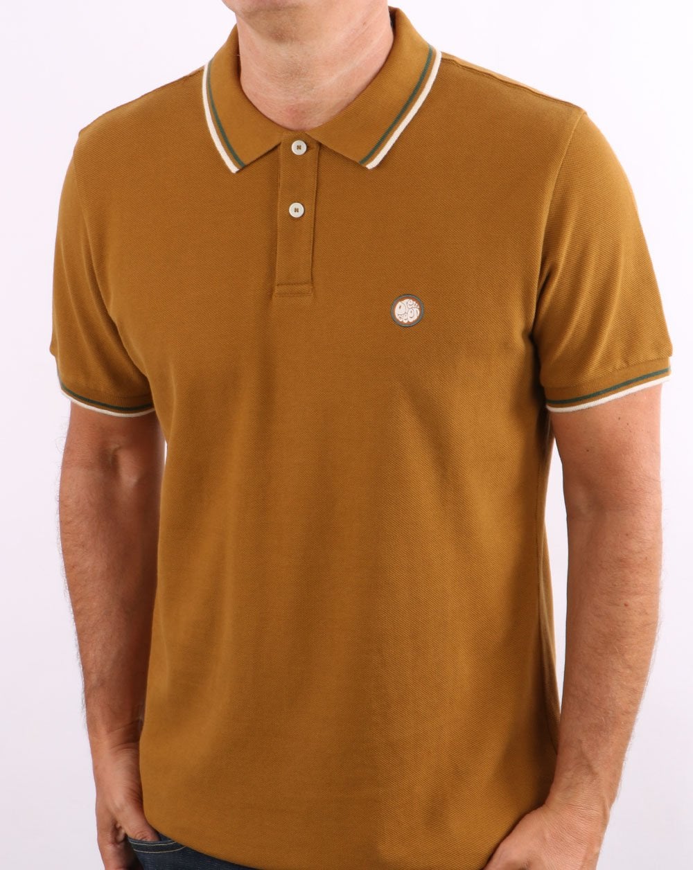 Hübsches Poloshirt mit grünen Streifen in Hellbraun