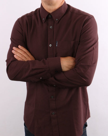 Ben Sherman – Langärmliges Oxford-Hemd in Burgunderrot