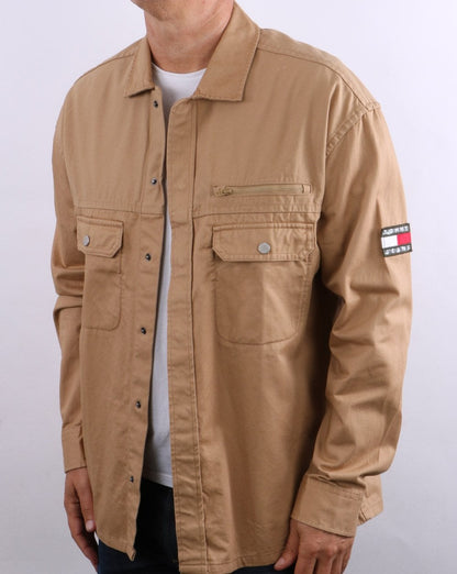 Tommy Jeans – Tonal Twill-Überhemd in klassischem Khaki