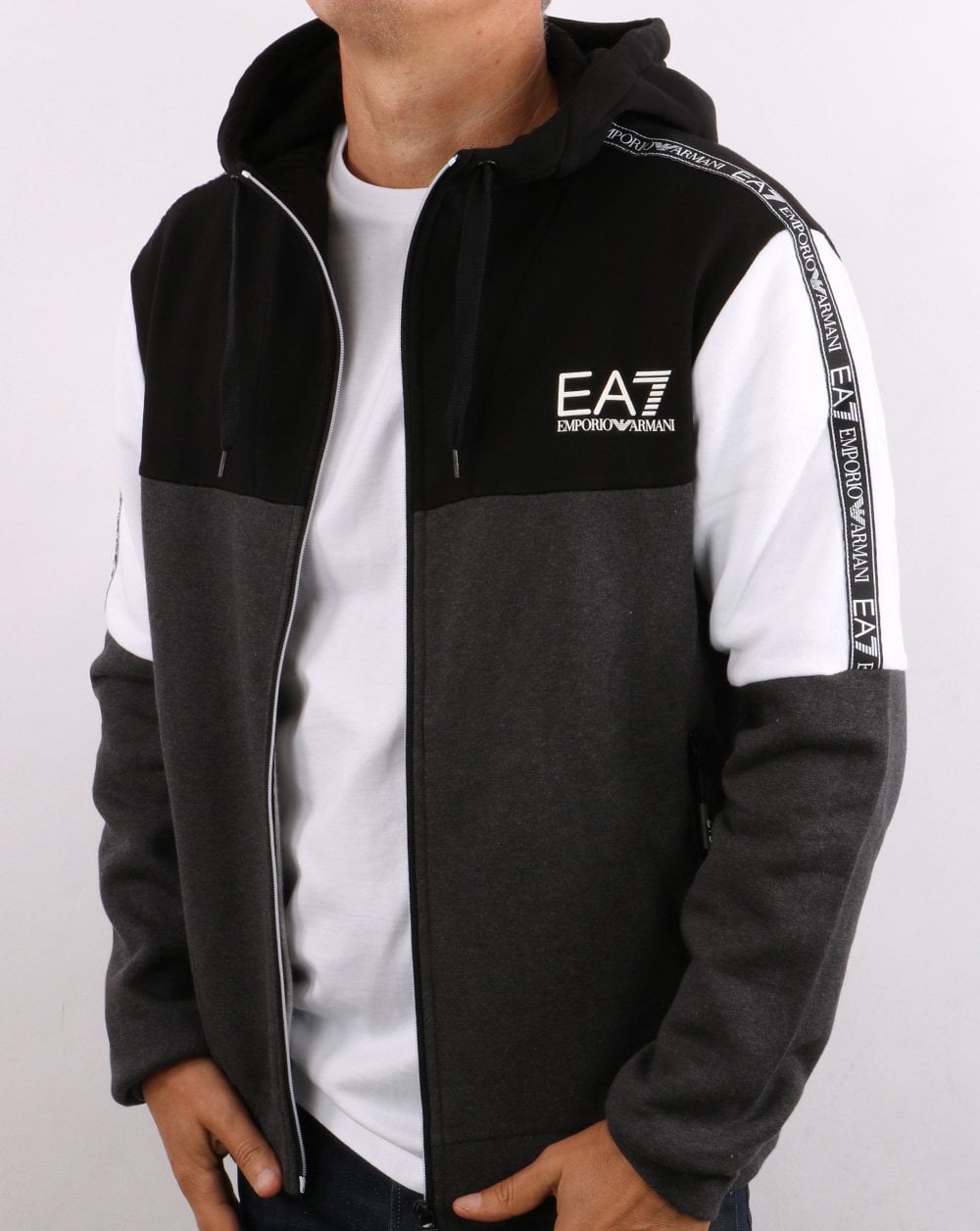 EA7 Trainingsanzug Schwarz/Weiß/Grau