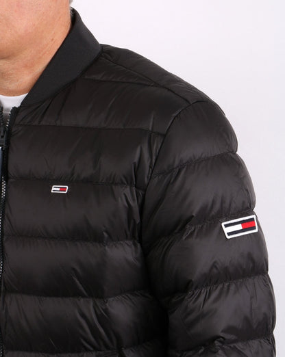 Tommy Jeans – Daunen-Bomberjacke in Schwarz