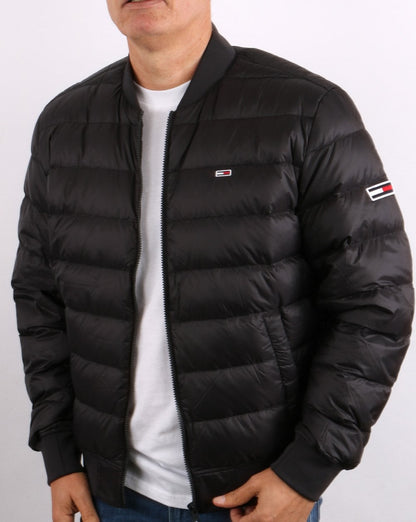 Tommy Jeans – Daunen-Bomberjacke in Schwarz