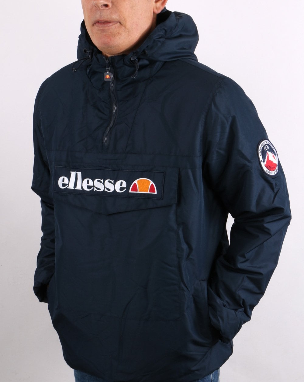 Ellesse – Gepolsterte Mont-Jacke in Marineblau