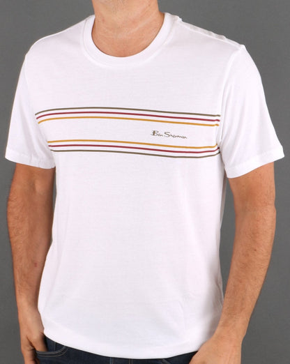 Ben Sherman – Weißes T-Shirt mit Streifenlogo auf der Brust