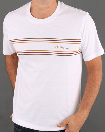 Ben Sherman – Weißes T-Shirt mit Streifenlogo auf der Brust