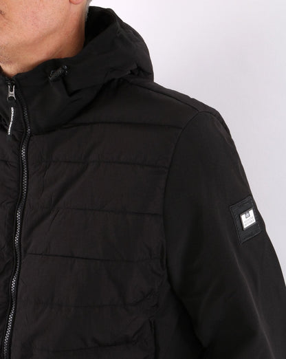 Weekend Offender Conor Jacke Schwarz