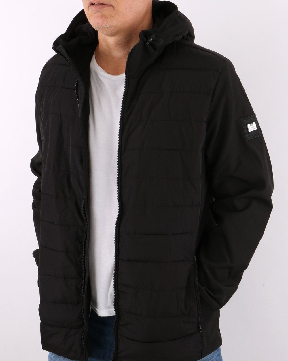 Weekend Offender Conor Jacke Schwarz