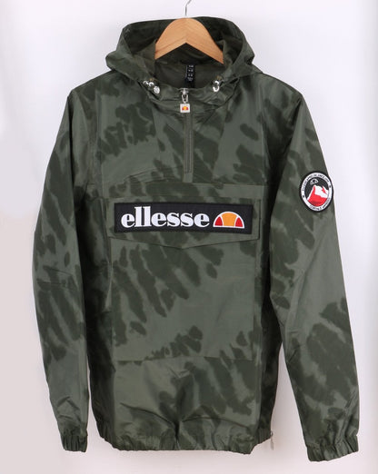 Ellesse – Jacke mit Viertelreißverschluss in Dunkelgrün mit Batikmuster