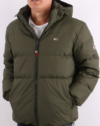 Tommy Jeans Daunenjacke Dunkeloliv