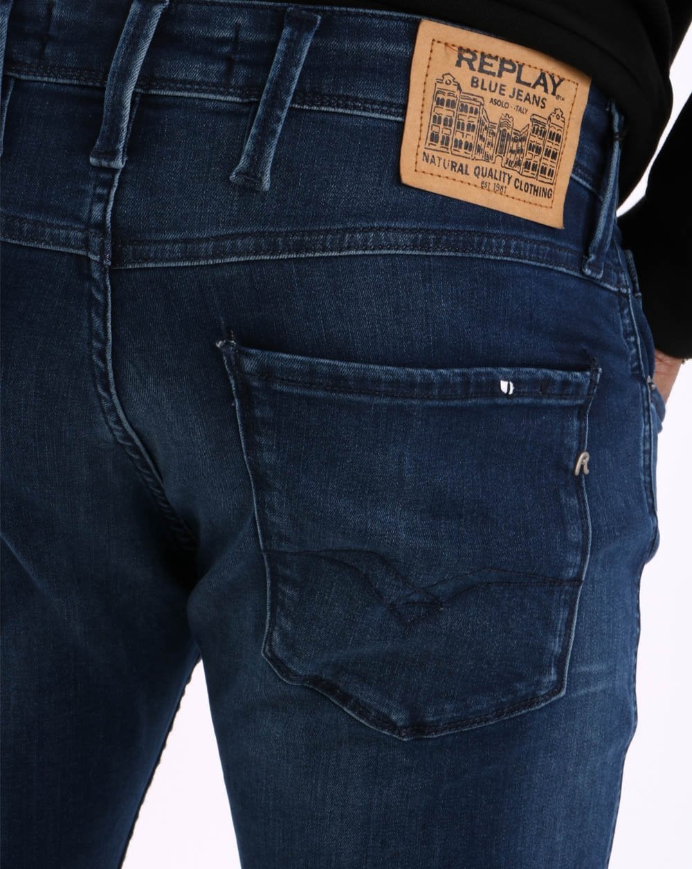 Replay – Anbass – Schmal geschnittene Jeans in Indigoblau