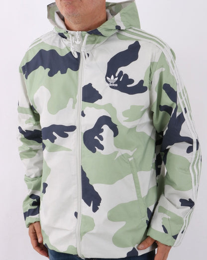 Adidas Originals – Windbreaker mit Camouflage-Muster in Orbitgrau