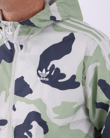 Adidas Originals – Windbreaker mit Camouflage-Muster in Orbitgrau