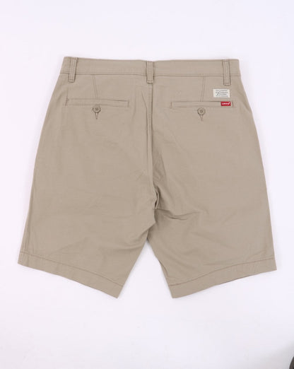 Levi's – Chino-Shorts in Stein
