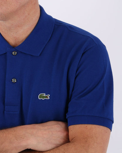 Lacoste – Klassisches Poloshirt in Cosmic Blue