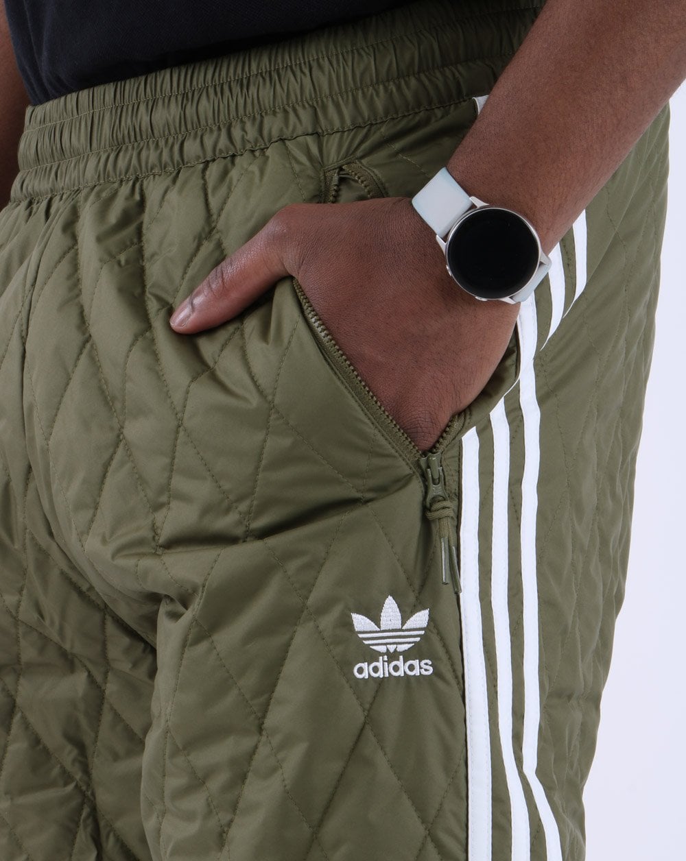 Adidas Originals – Gesteppte SST-Trainingshose in Olivgrün