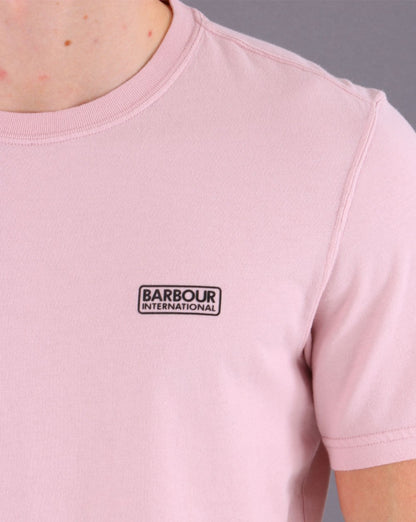 Barbour International – T-Shirt mit kleinem Logo in Aschenrosa