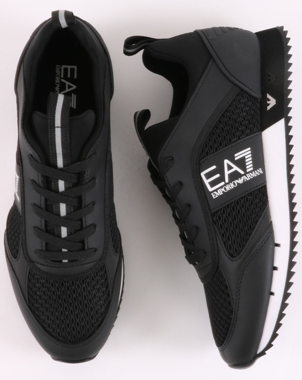 Emporio Armani EA7 Runner Trainer Schwarz/Weiß