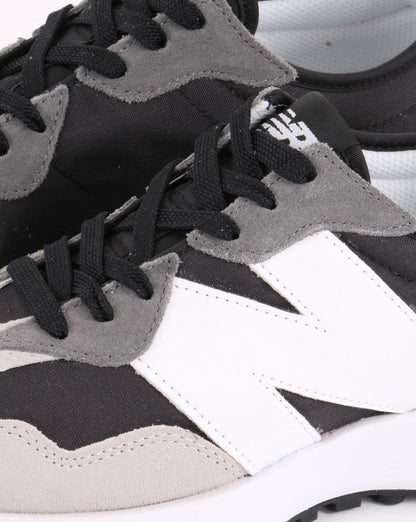New Balance 327 Trainer Schwarz/Grau