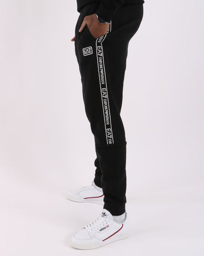Emporio Armani – EA7 – Jogginghose mit Logoband in Schwarz