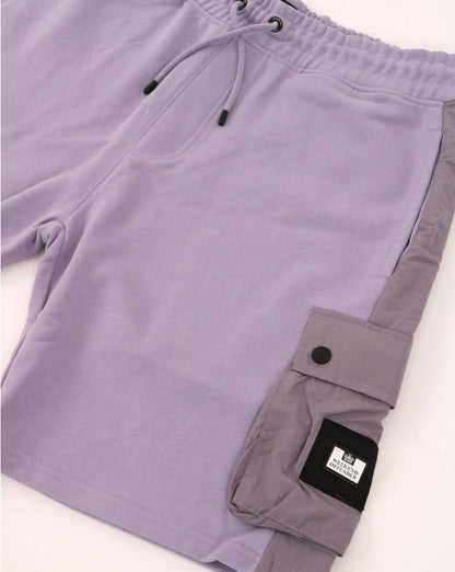 Weekend Offender Cargo-Sweatshorts in Primrose