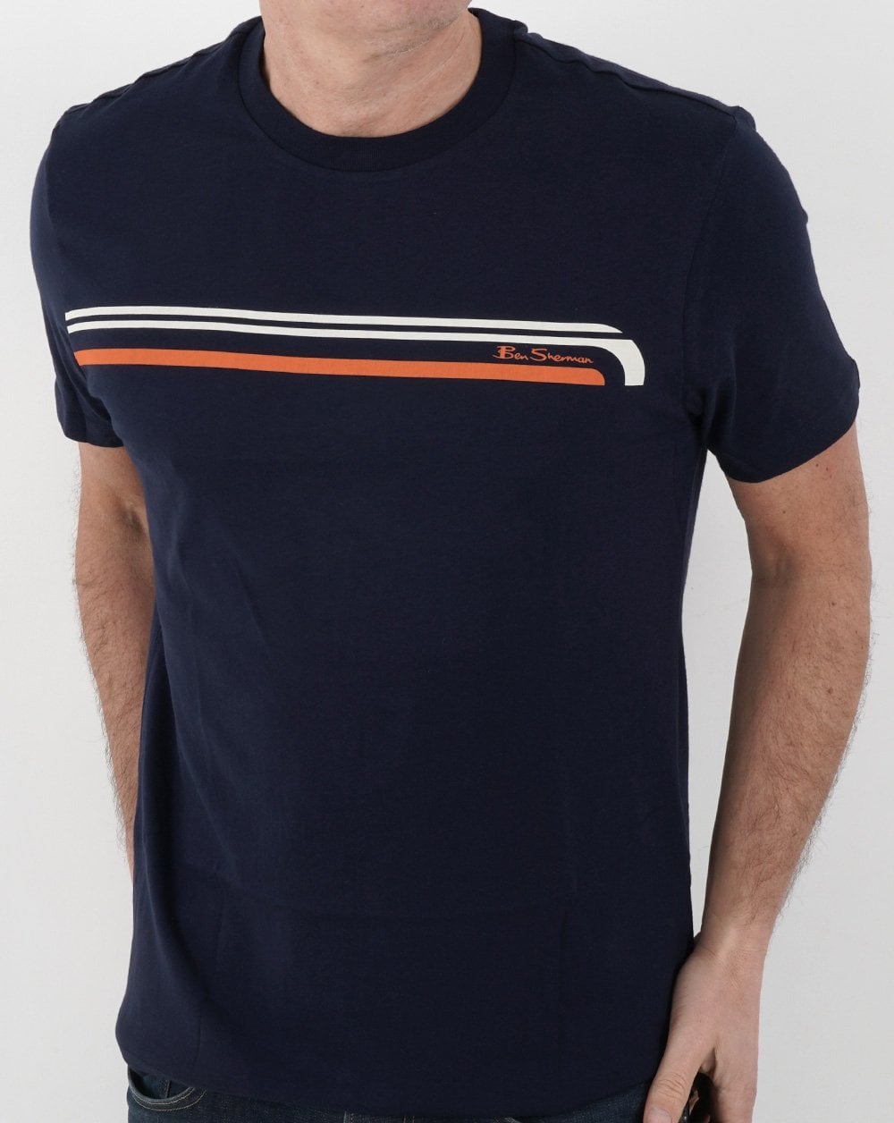 Ben Sherman – T-Shirt mit Streifenmuster auf der Brust in Marineblau