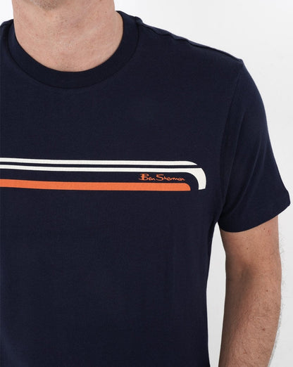 Ben Sherman – T-Shirt mit Streifenmuster auf der Brust in Marineblau