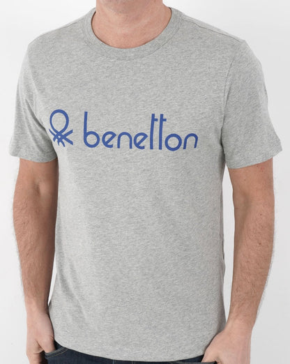 Benetton T-Shirt mit großem Logo in Grau