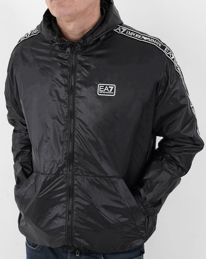 Emporio Armani – EA7 – Schwarze Jacke mit Logoband