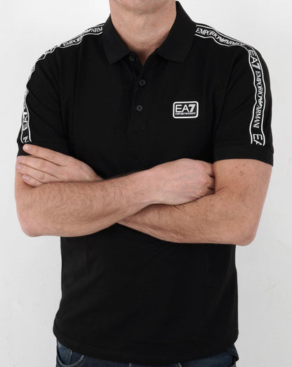 EA7 – Poloshirt mit Logo-Tape in Schwarz