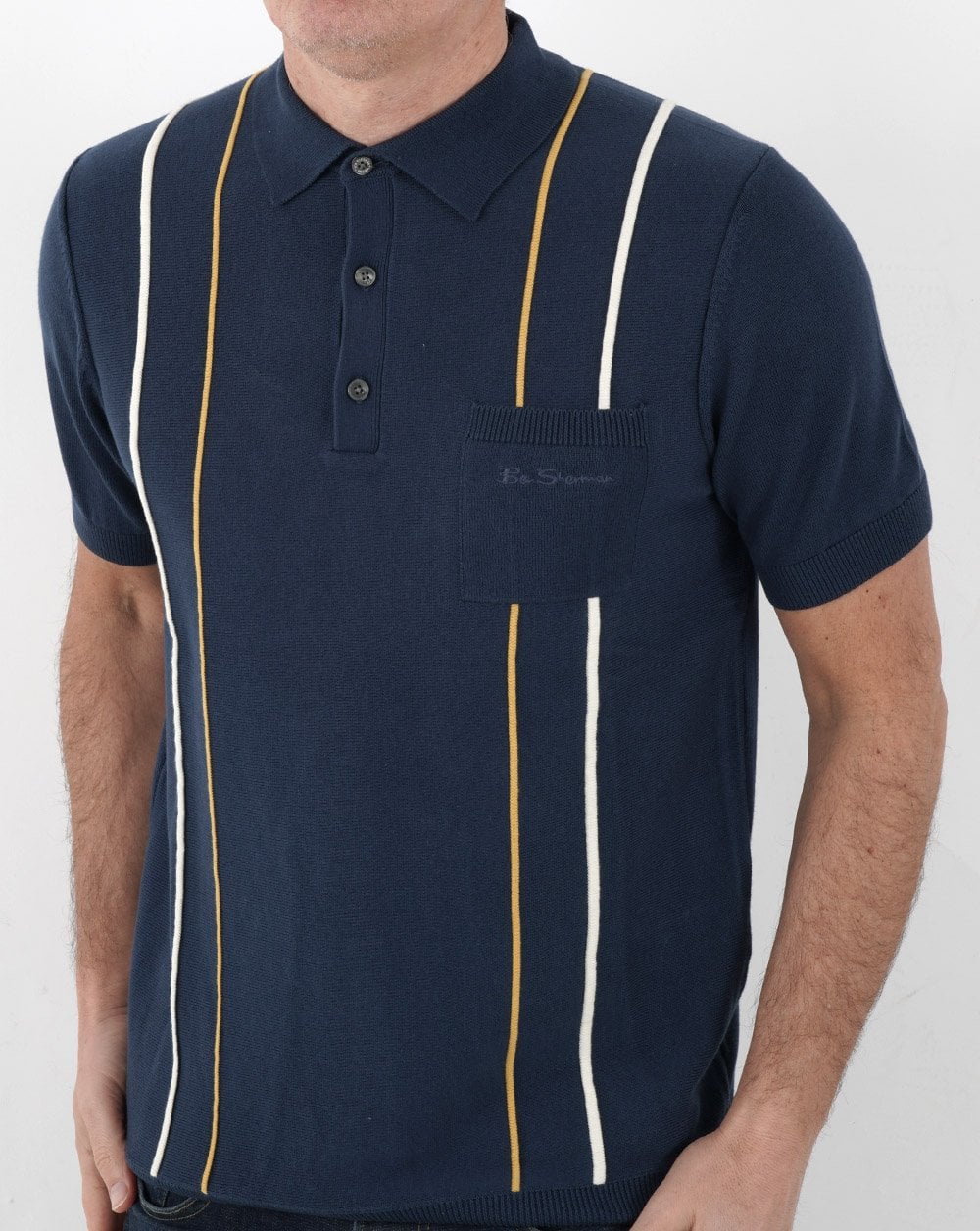 Ben Sherman – Minimal Mod – Gestreiftes Strick-Poloshirt in Blau