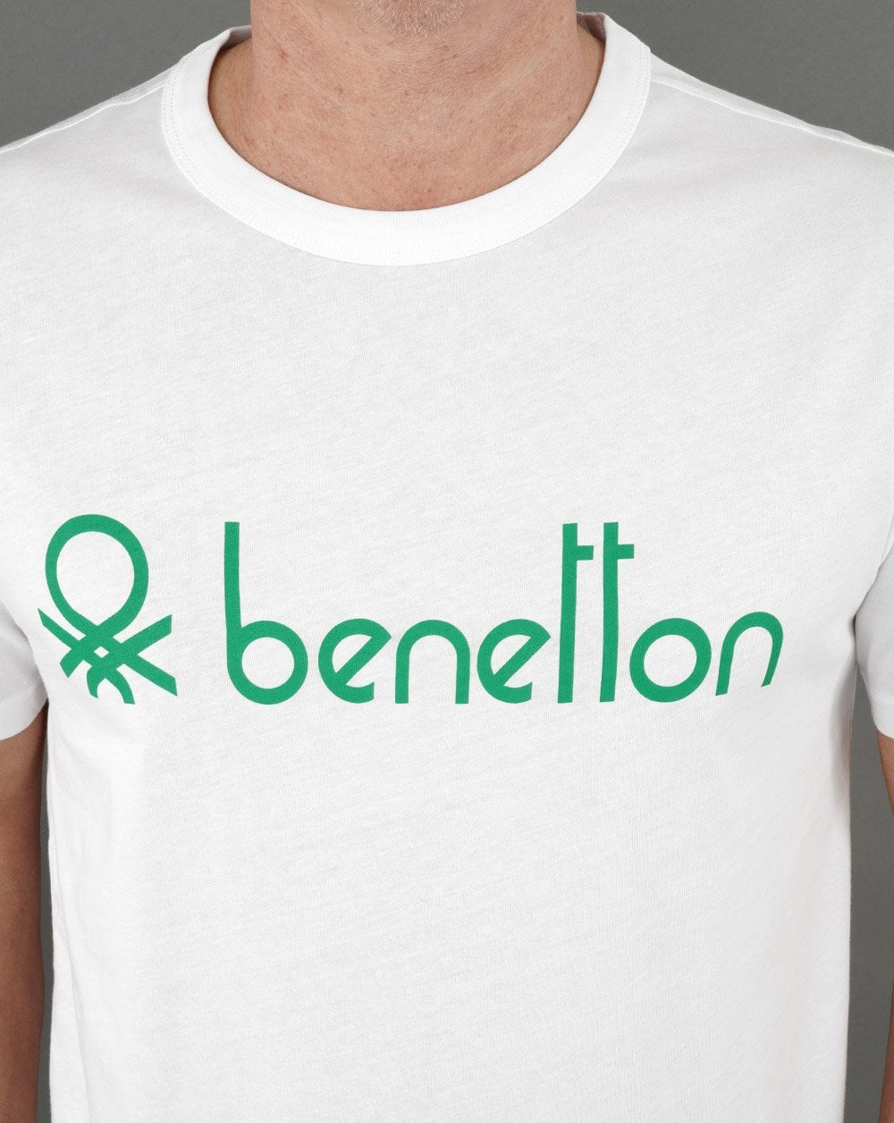 Benetton T-Shirt mit großem Logo in Weiß