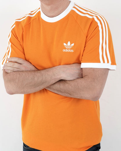 Adidas Originals – T-Shirt mit 3 Streifen in kräftigem Orange