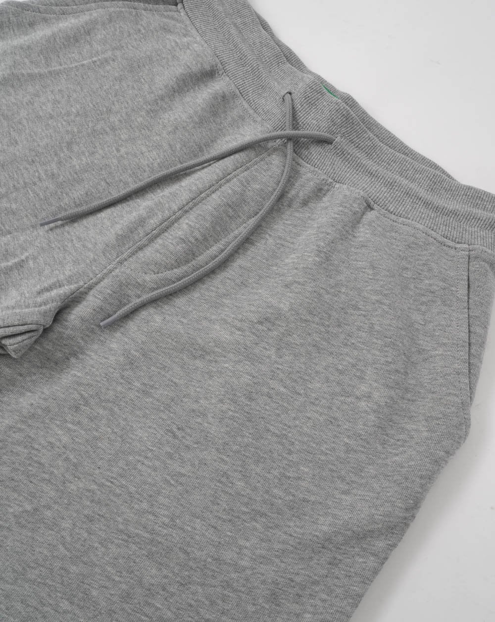 Benetton – Sweatshorts in Graumeliert