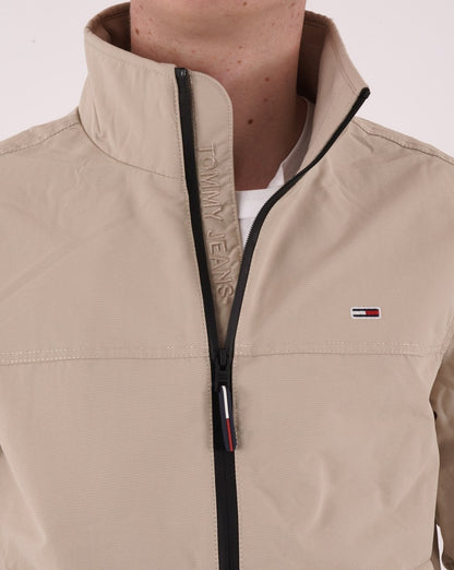 Tommy Jeans – Bomberjacke in Sand