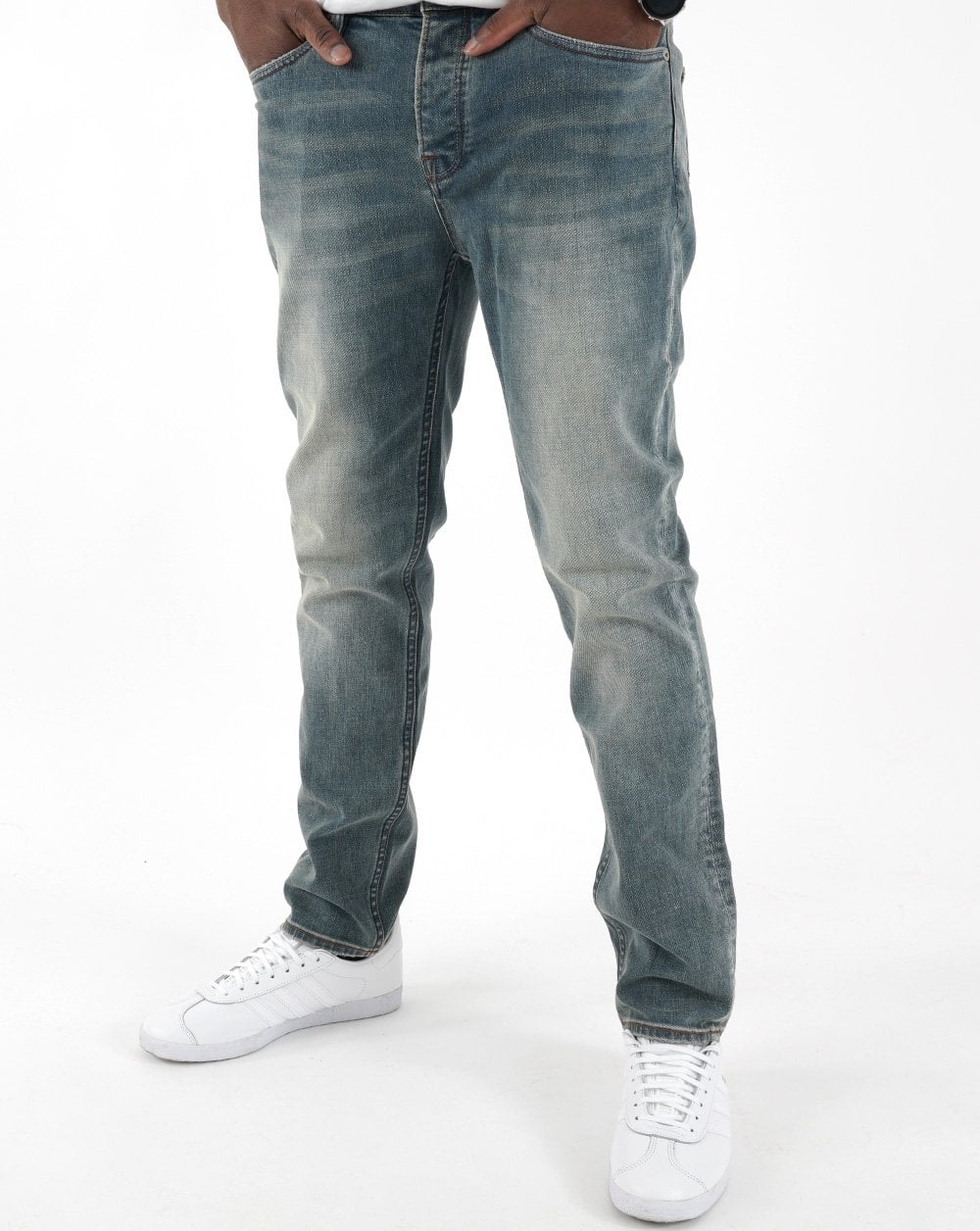 Pretty Green – Schmal geschnittene Jeans „Elwood“ in heller Waschung