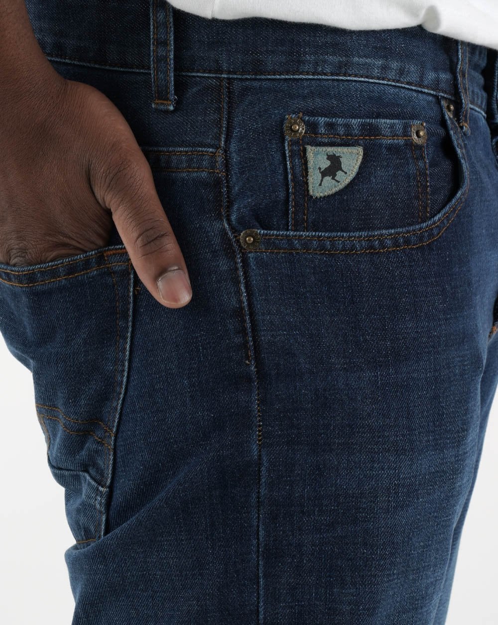 Lois Sierra Jeans in normaler Slim-Fit-Passform, dunkler Stein