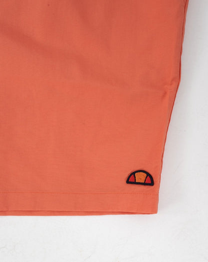 Ellesse – Manti – Badeshorts in Koralle
