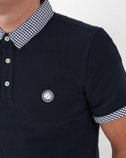 Pretty Green – Poloshirt mit Gingham-Kragen, Marineblau